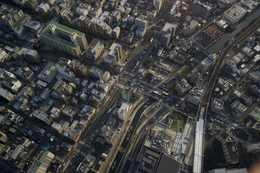 Japan, Tokio, Blick auf Asakusa und den Sumida-Fluss - FLF000444
