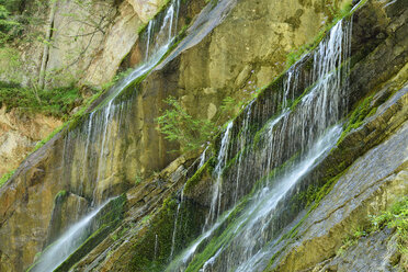 Deutschland, Bayern, Alpen, Nationalpark Berchtesgaden, Wasserfall in der Wimbachklamm - ES001285