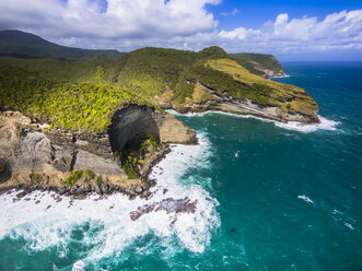 Karibik, St. Lucia, Luftaufnahme von Chaloupe Bay - AMF002577