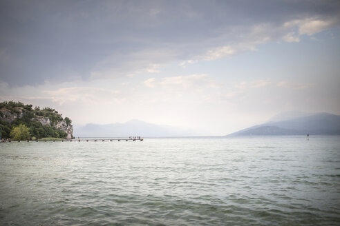 Italien, Lombardei, Sirmione, Lago di Garda - SBDF001085