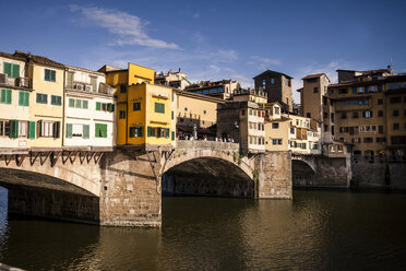 Italy, Tuscany, Florence, Ponte Vecchio - SBDF001144