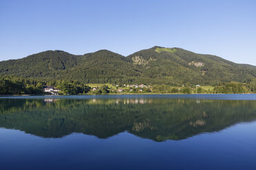 Österreich, Bundesland Salzburg, Fuschlsee, Fuschl am See und Berg Filbing - SIEF005675