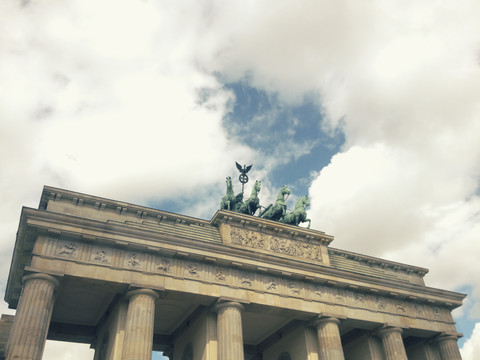 Deutschland, Berlin, Quadriga am Brandenburger Tor, lizenzfreies Stockfoto