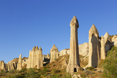 Türkei, Kappadokien, Ask Vadisi, Phalloid-Feenschornsteine im Goereme-Nationalpark - SIEF005707