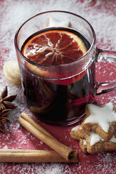 Glas Glühwein mit Orangenscheibe - CSF022007