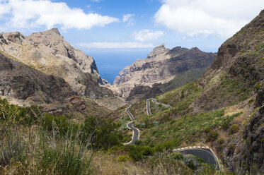 Spanien, Kanarische Inseln, Teneriffa, Berge an der Nordwestküste - RJF000247