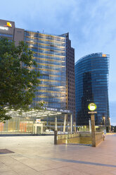 Germany, Berlin, high-rise buildings of Renzo Piano and Hans Kollhoff and Deutsche Bahn Tower at Potsdam Square - MEM000364