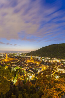 Deutschland, Baden-Württemberg, Heidelberg, Blick auf die Altstadt, Stadtansicht am Abend - WDF002562