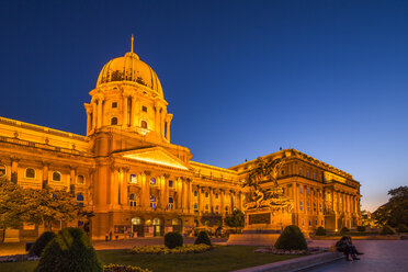 Ungarn, Budapest, Buda, Burg Buda, Blaue Stunde - PUF000004