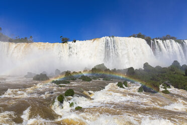 Südamerika, Brasilien, Parana, Iguazu-Nationalpark, Iguazu-Fälle, Regenbogen - FO006671