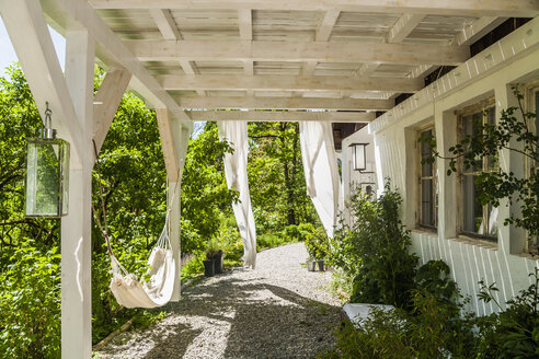 Porch of a country house - TCF004152