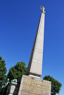 Luxemburg, Place de la Constitution, Gelle Fra Monument - CSF022244