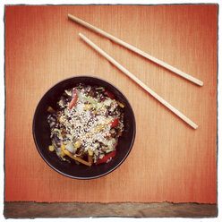 Fried rice noodles with vegetables - EVGF000758