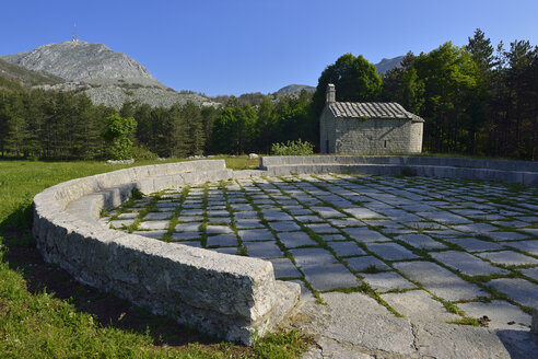 Montenegro, Crna Gora, Lovcen-Nationalpark, Dreischichtboden von Ivanova Korita - ES001309