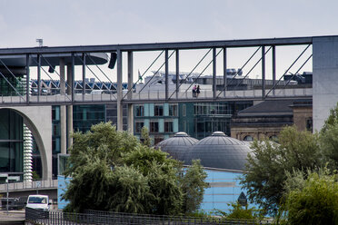 Germany, Berlin, view to skywalk of Marie-Elisabeth-Lueders-Building - BIGF000027