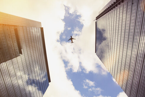 Germany, Hesse, Frankfurt, New high-rise buildings, Aeroplane - ZMF000331