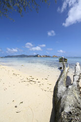 Seychelles, La Digue Island, Beach - KRPF000735