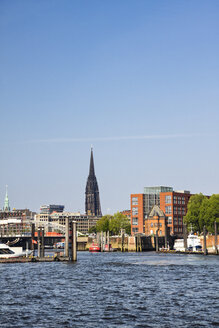 Deutschland, Hamburg, Hamburger Hafen, St. Pauli Piers - KRPF000941