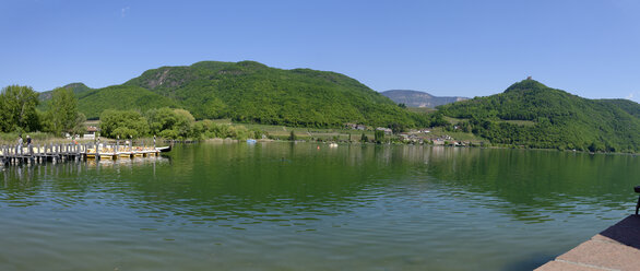 Italien, Südtirol, Südtiroler Unterland, Ueberetsch, Kaltern, Kalterer See, St. Josef am See - LB000897