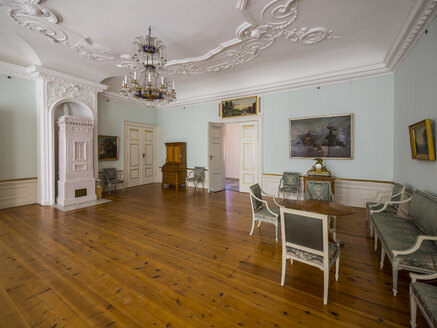 Deutschland, Eutin, Schloss Eutin, Ausstellungsräume mit historischem Interieur - AMF002640