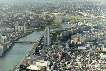 Japan, Tokio, Stadtbild und Sumida-Fluss - HLF000689