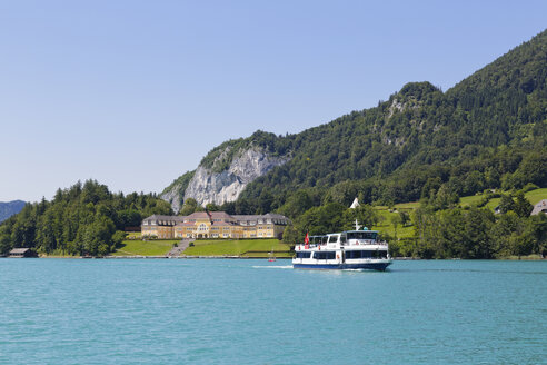 Austria, Salzkammergut, Salzburg State, Lake Wolfgangsee, Ried am Wolfgangsee, Passenger Ship Salzburg - SIE005768