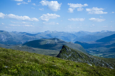 Norwegen, Alesund, Berglandschaft - NGF000219