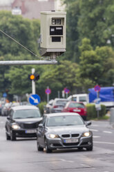 Österreich, Oberösterreich, Linz, Rotlichtkamera - EJW000491