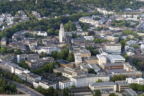 Deutschland, Nordrhein-Westfalen, Aachen, Luftaufnahme des Stadtzentrums - HL000650