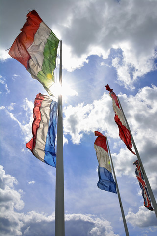 Deutschland, Bayern, italienische, französische, niederländische, österreichische und englische Flagge, lizenzfreies Stockfoto