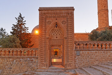 Türkei, Mardin, Portal der Abdullatif-Moschee - SIEF005804