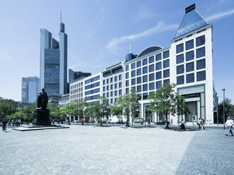 Deutschland, Hessen, Frankfurt, Gebäude am Goetheplatz und Rossmarkt - AMF002685