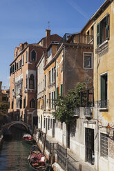 Italien, Venetien, Venedig, Altstadt, Kanal und Ponte del Diavolo - GWF003301