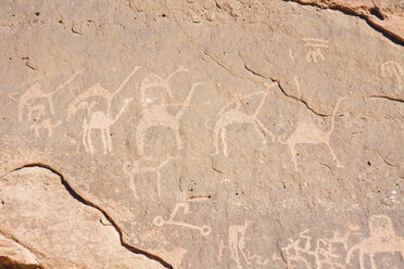 Jordan, Wadi Rum, Alameleh Inscriptions, ancient rock drawings of animals - FLF000494