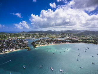 Karibik, St. Lucia, Rodney Bay, Cap Estate, Luftaufnahme von Reduit Beach - AMF002662