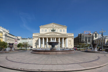 Russland, Zentralrussland, Moskau, Theaterplatz, Bolschoi-Theater und Petrowskiy-Brunnen - FOF006724