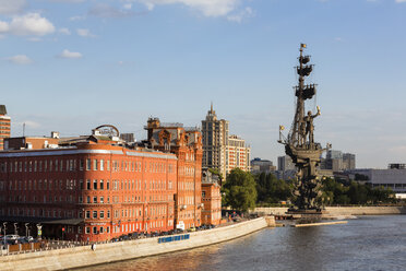 Russia, Moscow, Digital October building, Peter the Great memorial and Moskva River - FOF006727