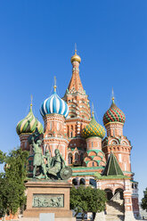 Russland, Moskau, Basilius-Kathedrale mit Denkmal für Minin und Pozharsky - FO006715