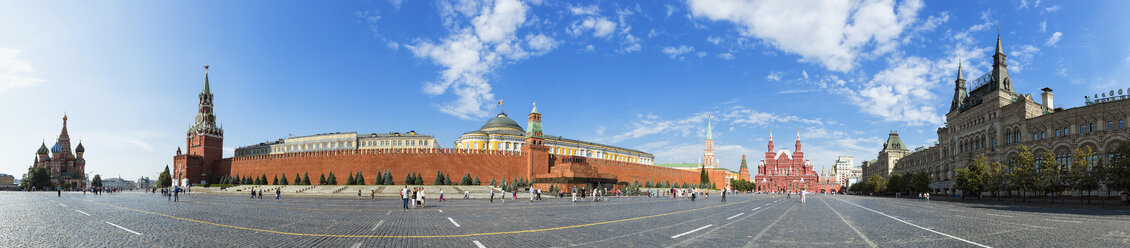 Russland, Moskau, Roter Platz mit Gebäuden - FOF006787