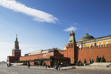 Russland, Moskau, Roter Platz mit Gebäuden - FO006802