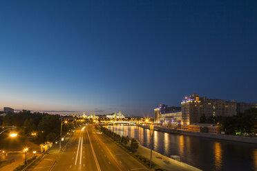 Russia, Moscow, Street, Moskva river, Kremlin palace, Kremlin wall, Estrada Theatre, Blue hour - FO006839