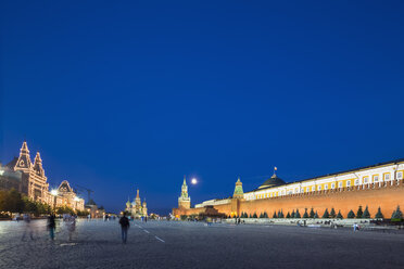 Russland, Moskau, Blick auf den Roten Platz bei Nacht - FO006850