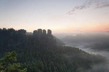 Germany, Saxony, view to Gansfels at Elbe Sandstone Mountains in morning mist - MS004105