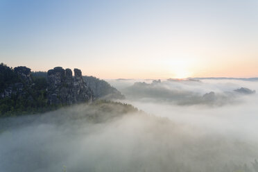 Germany, Saxony, view to Gansfels at Elbe Sandstone Mountains in the morning mist - MS004111