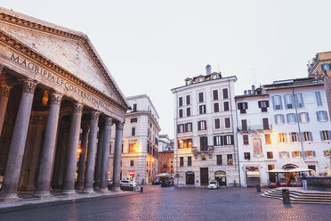 Italien, Latium, Rom, Pantheon, Piazza della Rotonda - GW003107