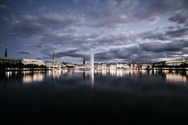 Germany, Hamburg, Inner Alster and Alster fountain at night - KRPF001010