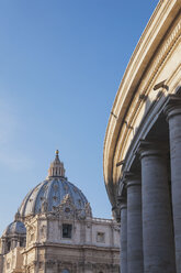 Italien, Rom, Kuppel des Petersdoms - GW003292
