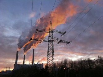 Heat and power station at sunrise - FCF000428