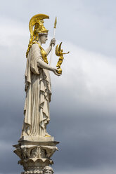 Österreich, Wien, Statue der Göttin Pallas Athene - EJWF000485