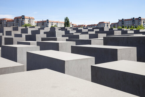 Germany, Berlin, Holocaust Memorial, Concrete stelaes - WIF000949